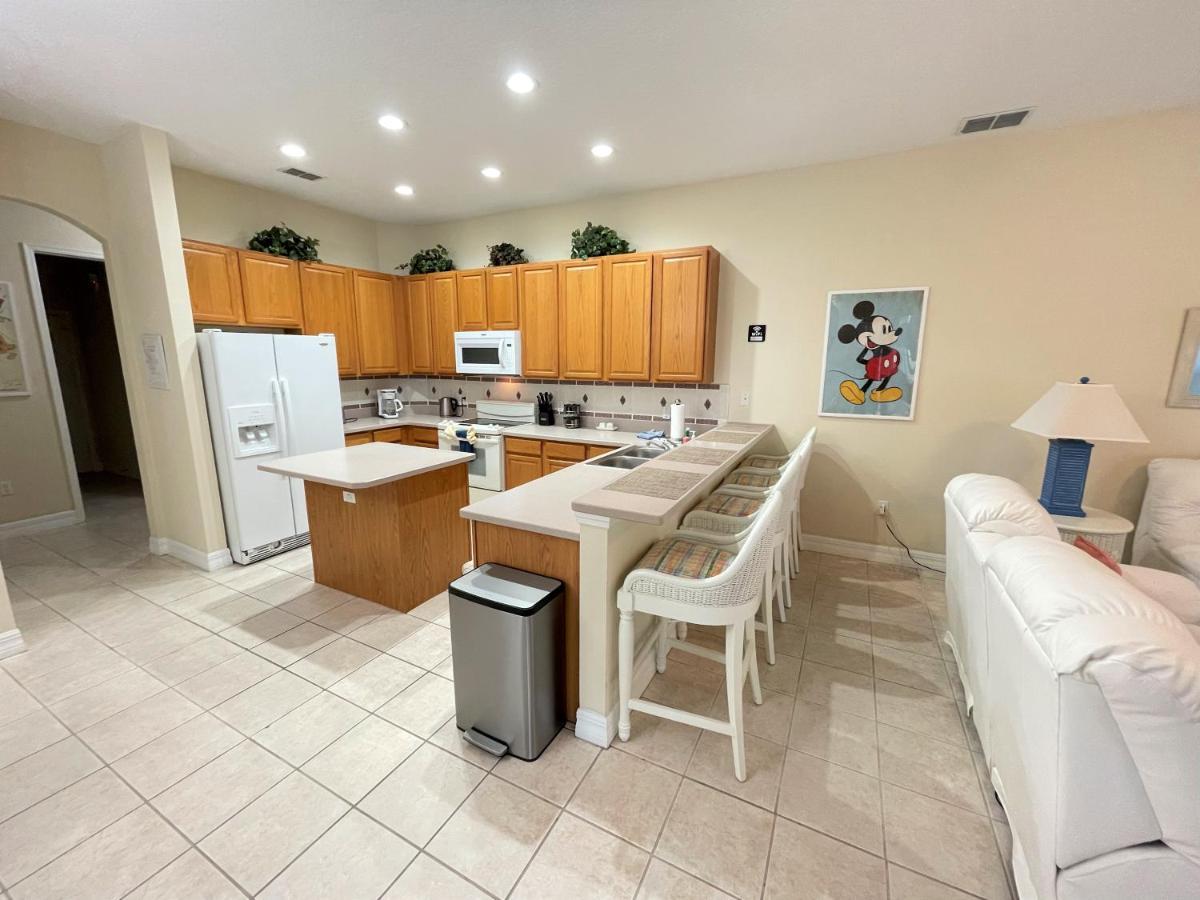 Mickeys Corner - Fantastic 5Br With Large Private Garden Pool Hot Tub Game Room Gas Bbq 2 Miles To Disney オーランド エクステリア 写真